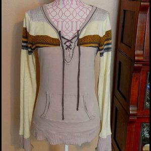 Free people pull over